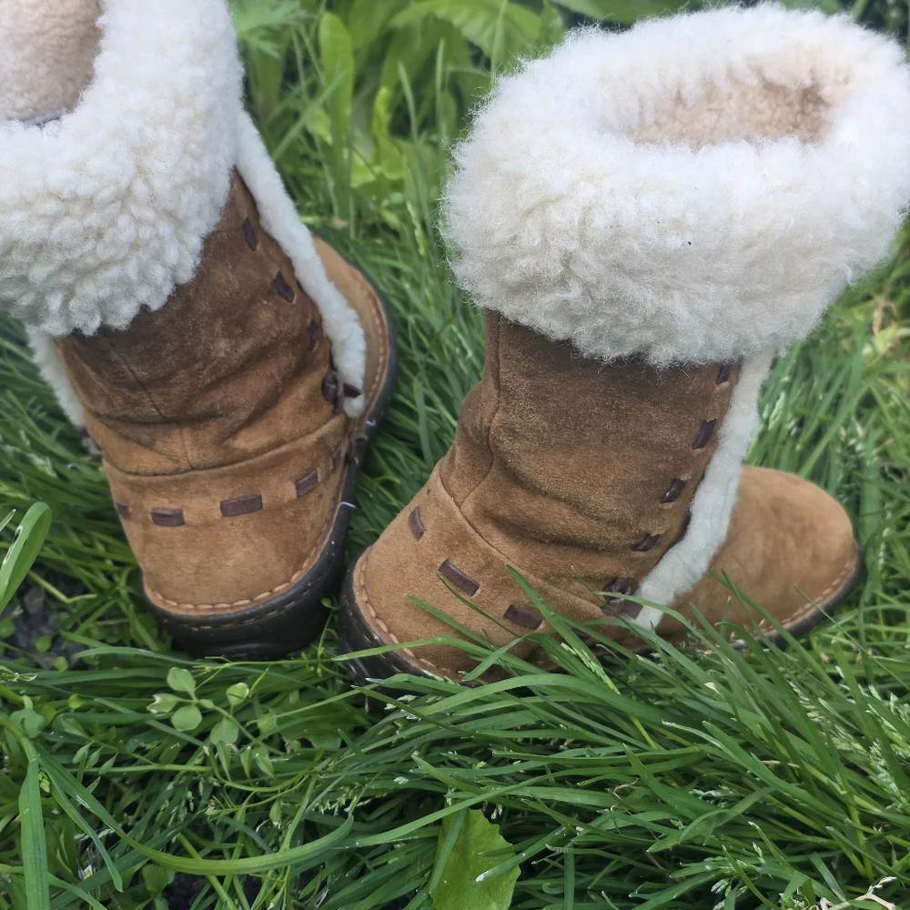 UGG Kids Chestnut Brown Suede Shearling Boots